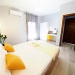 Apartament Indigo Apartment, *