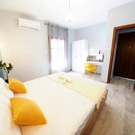 Διαμέρισμα Indigo Apartment, *